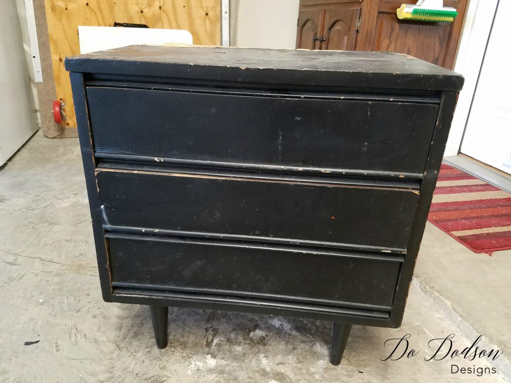 Veneer Removal on a Dixie Nightstand / Painted Furniture Makeover