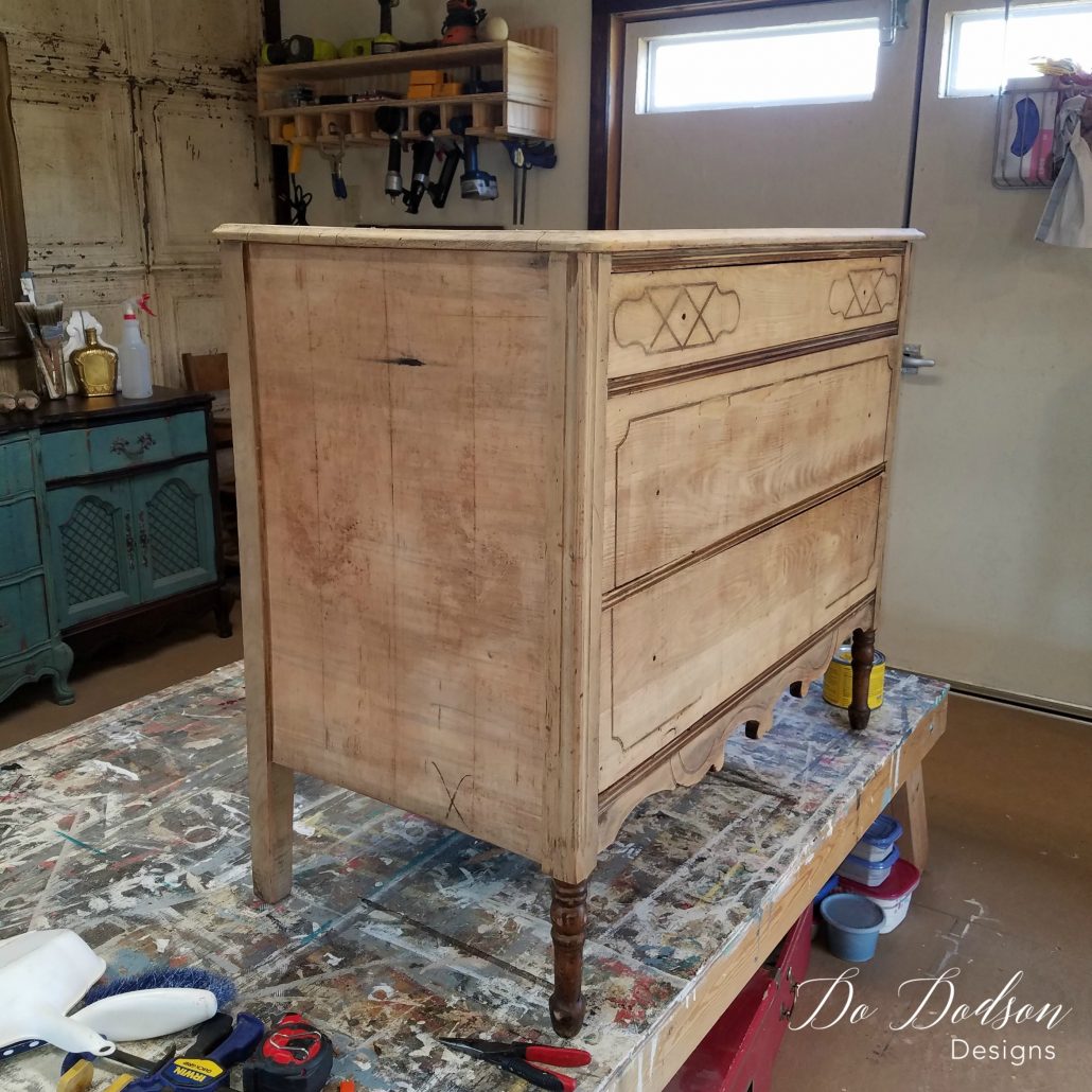 Beautiful raw wood after veneer removal on this wood dresser. #dododsondesigns #veneerdamage #veneerremoval #wooddresser