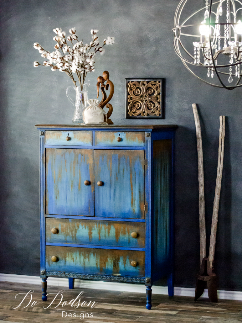 I wouldn't have ever dreamed that rust would looks this good on second hand furniture. Second hand furniture makeover. #dododsondesigns #repurposedfurniture #secondhandfurniture #paintedfurniture #rust #rustpatina #patina #diyproject