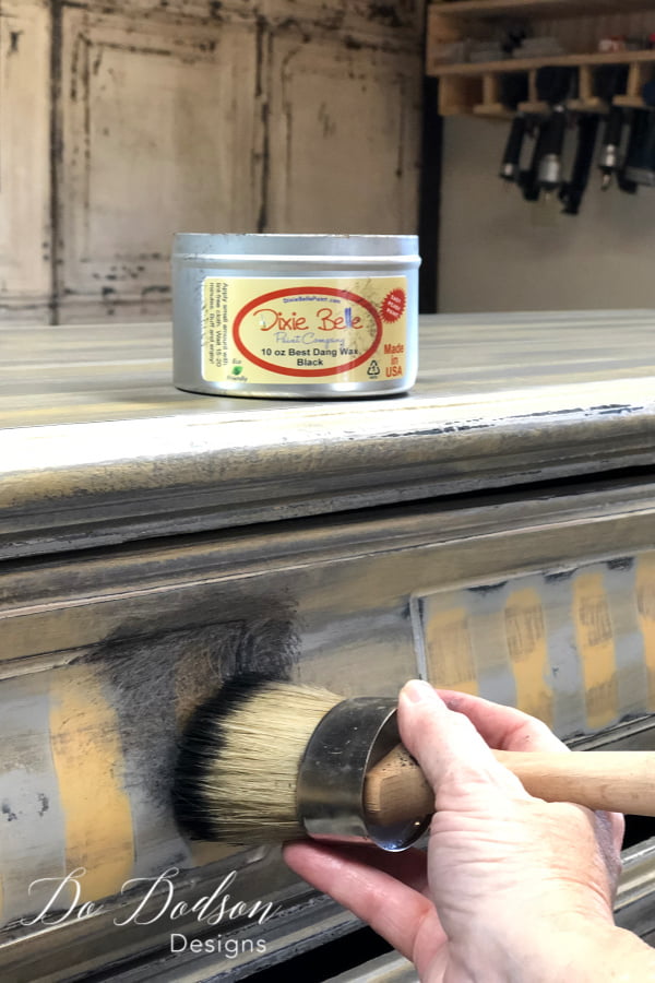 Because I used THE best chalk paint, I just had to use the Best Dang Wax. Seriously, that's the name of it. It really stands up to it's name. I added the black wax with my wax brush and made sure I got it into all the details.