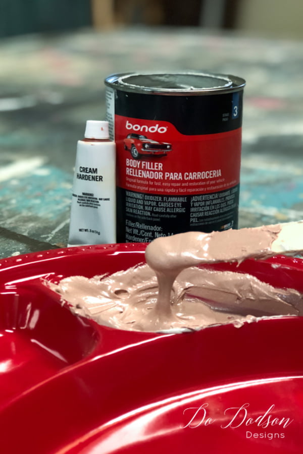 Next, you will need to mix the Bondo. I like using a disposable plate. Just follow the directions on the can. It's great for chipped wood repairs.