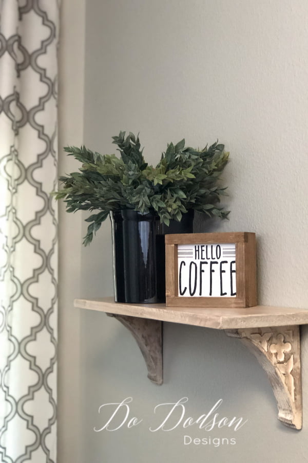 DIY home decor doesn't have to be complicated. This mini corbel shelf was quick and easy. 