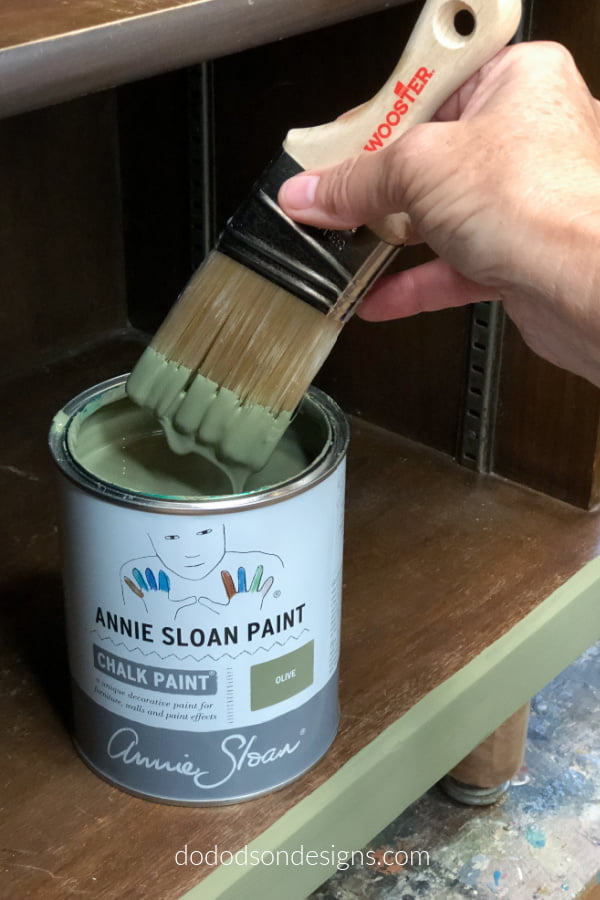 This chalk paint is super creamy and thick. I can't wait to try it out for the first time on my furniture.