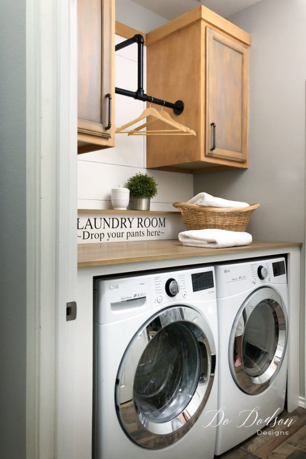 My favorite part of the this whole laundry room makeover is the cool industrial hardware.  It's a great look and compliments my  modern farmhouse decor.