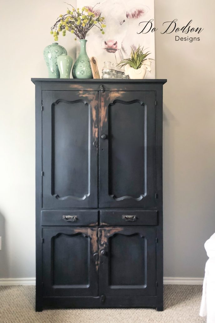 This black painted finish was the perfect choice for this vintage pie safe. It's one of my most treasured finds. I purchased a storage unit without knowing what I might find, and boy did I hit it big. It was full of vintage and antique furniture. SCORE!