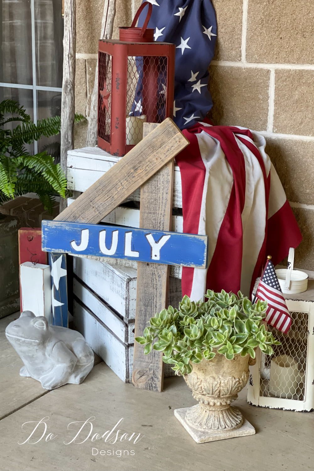 Simple DIY 4th Of July Decor - Rustic Wood Sign - Do Dodson Designs