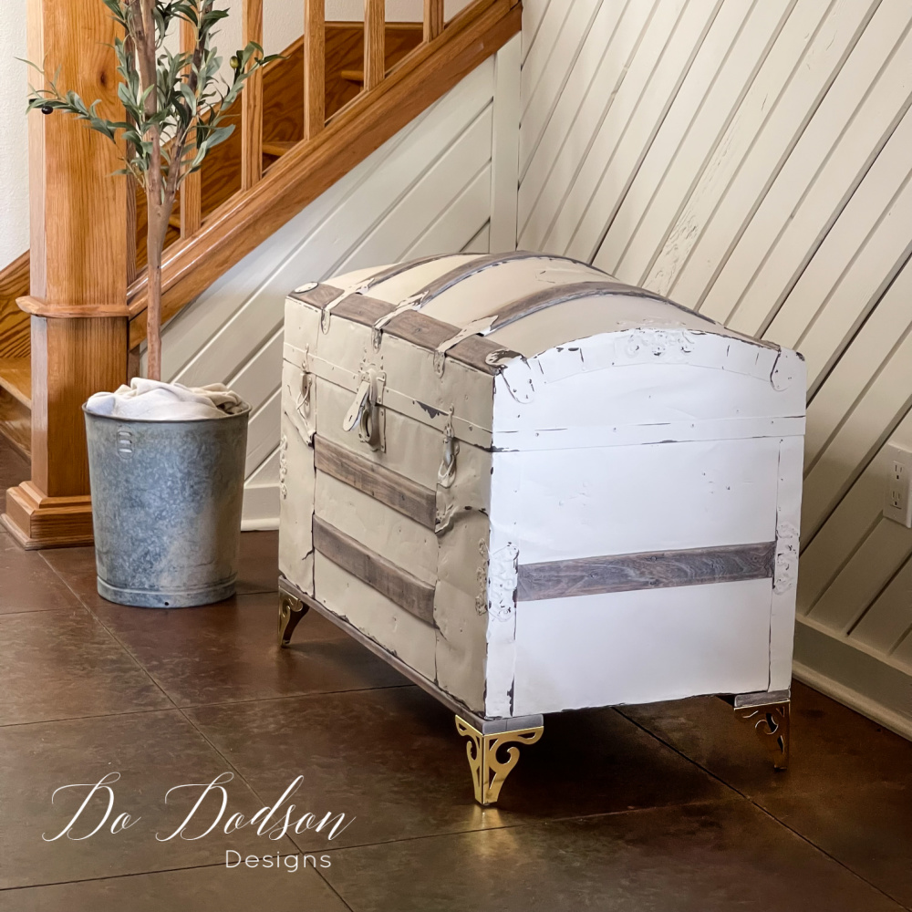 How To Paint Metal Furniture With A Brush (Steamer Trunk Redo) - Do Dodson  Designs