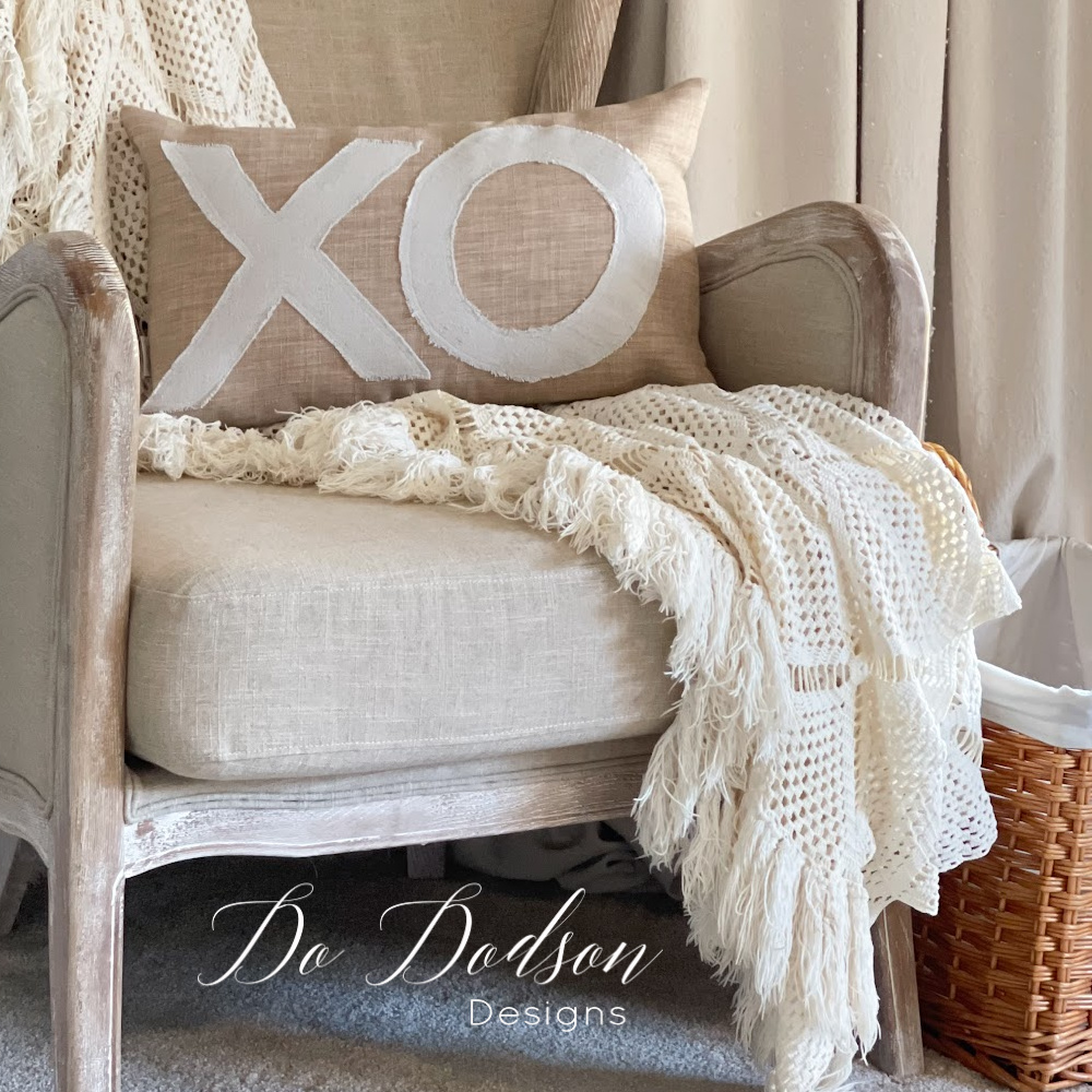 https://www.dododsondesigns.com/wp-content/uploads/2023/01/DIY-Valentine-Pillow-Covers-11.jpg