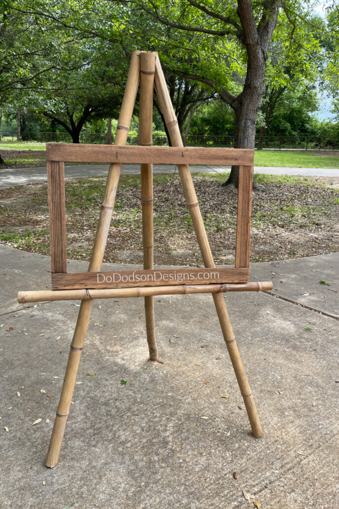 Easel for Pictures 