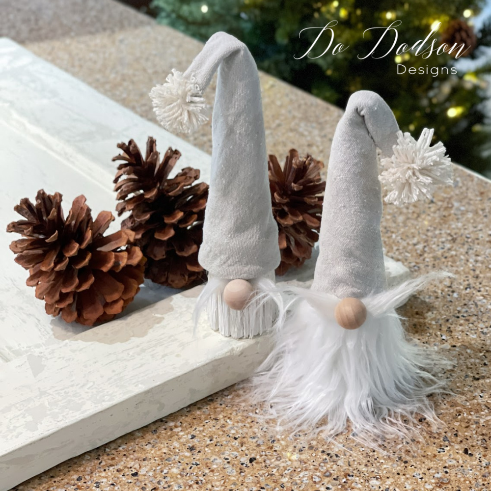 12 Best Wood Christmas Crafts To Make And Sell - Do Dodson Designs